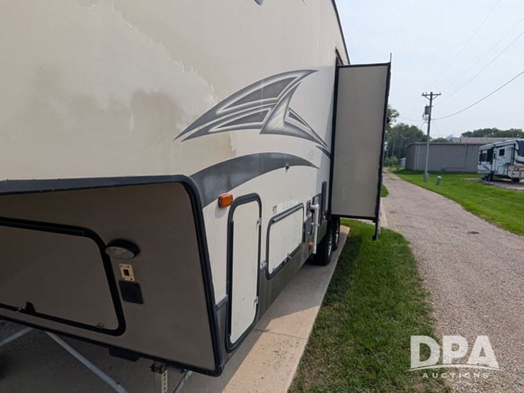 2015-crusader-lite-camper-(pz13846)-image-7