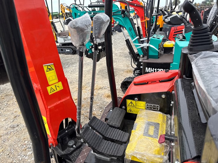 #220-•-#26494-•-unused-cfg-nt18k-mini-excavator-nt18k2025z0626029-image-12