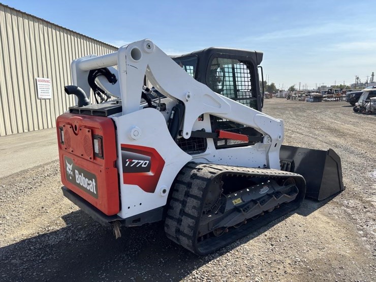 2024-bobcat-t770-image-3