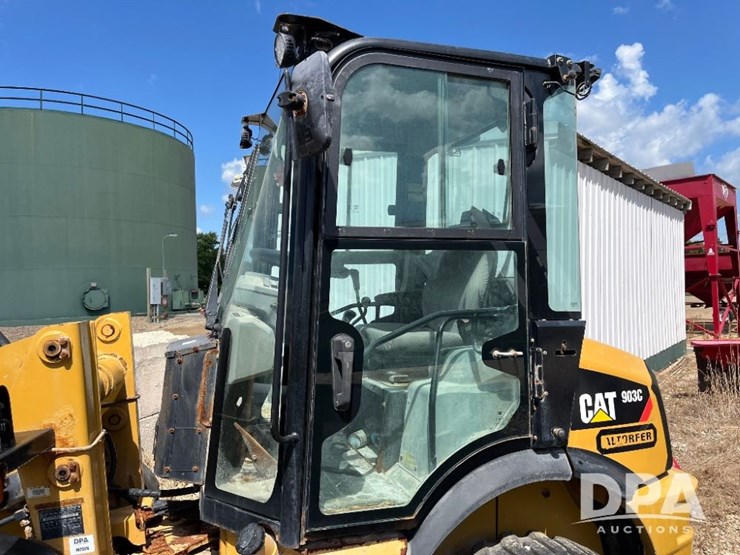 2015-caterpillar-903c-image-32
