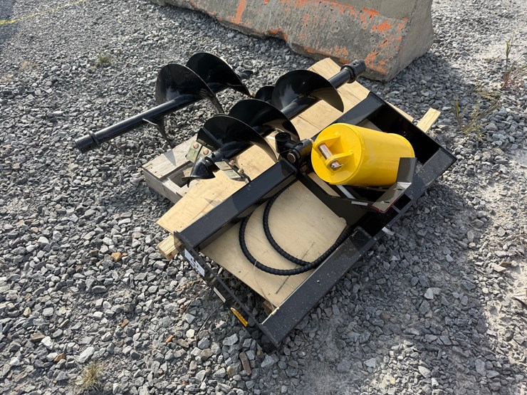 #2000-•-#26275-•-unused-giyi-skid-steer-auger-image-1