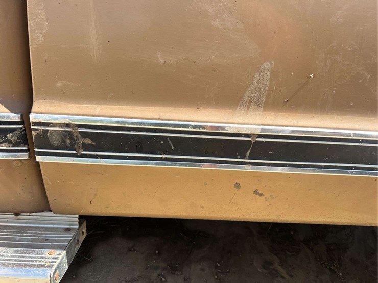 1969-chevy-c20-custom-camper-image-51