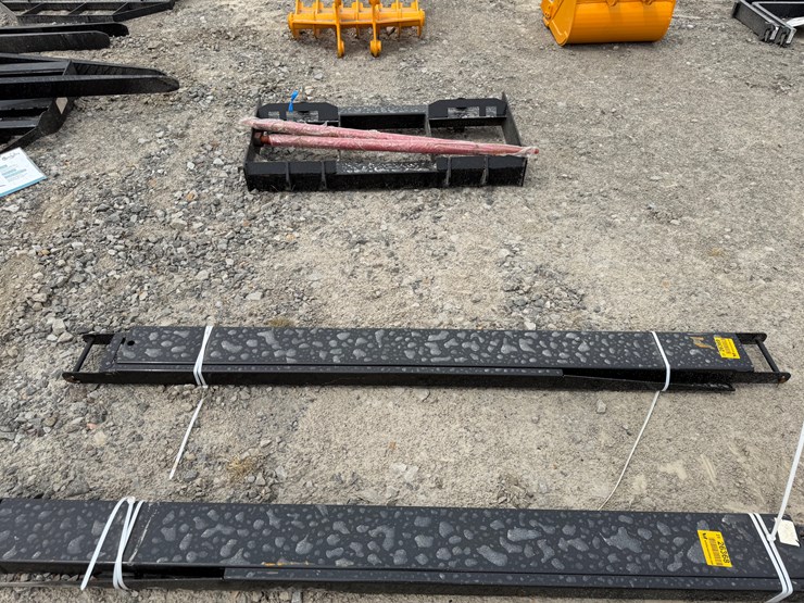 #2000-•-#26369-•-unused-giyi-7'-forklift-extension-forks-image-5