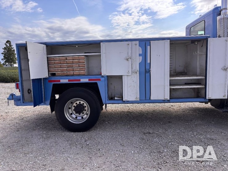1988-peterbilt-377-image-47