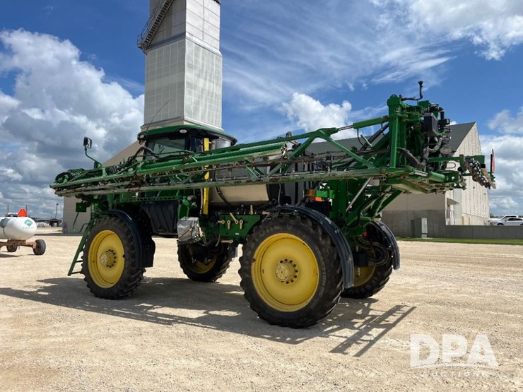 2014-john-deere-r4038-image-19