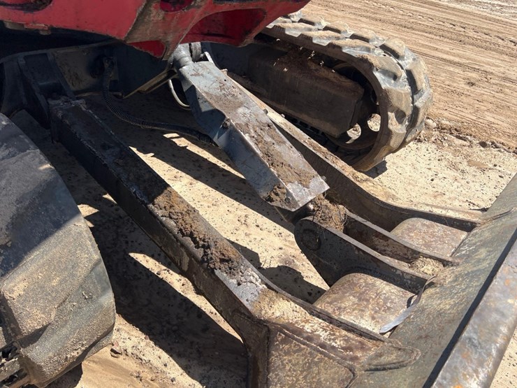 2015-takeuchi-tb290-image-27