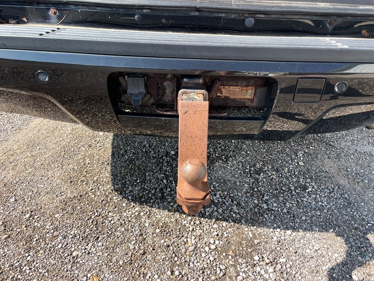 #6288-•-2008-chevy-suburban-(title-in-delay)-image-29