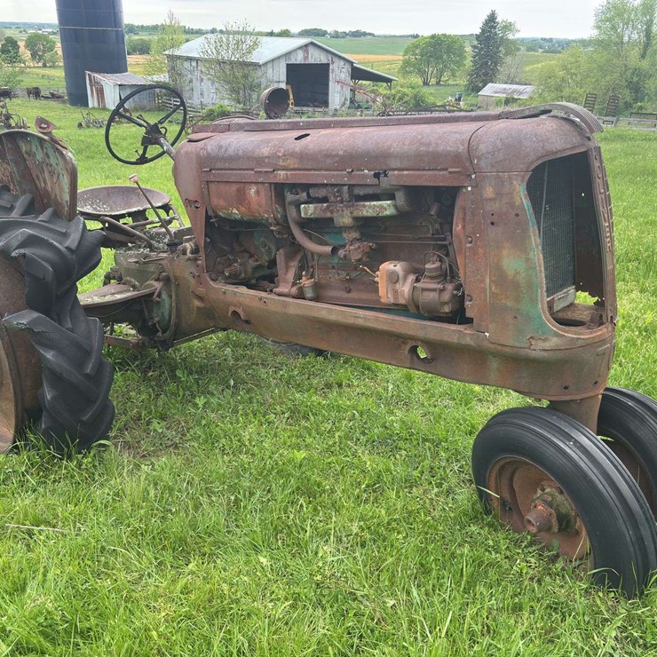 Oliver 70