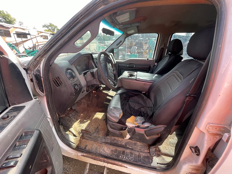 2012-ford-f250-image-30