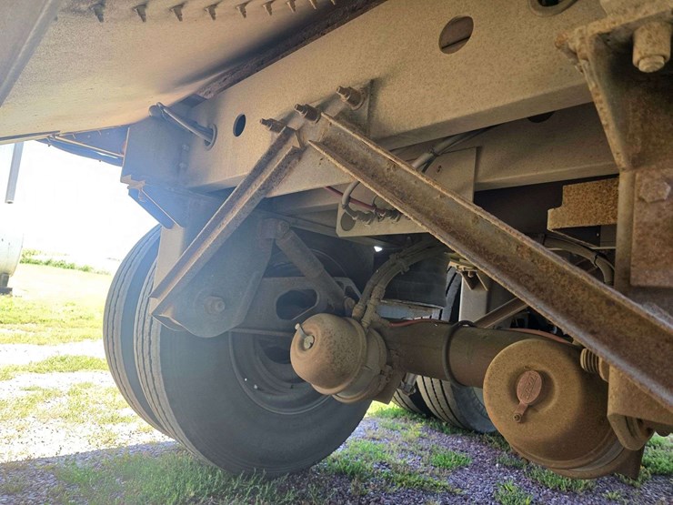 2013-wilson-50'-hopper-bottom-trailer,-84"-wide-with-102"-sides,-commodity-tubes,-ddl-triple,-electr-image-21