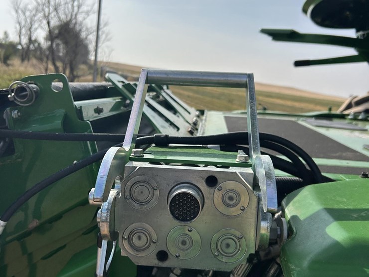 2021-john-deere-s790-image-90