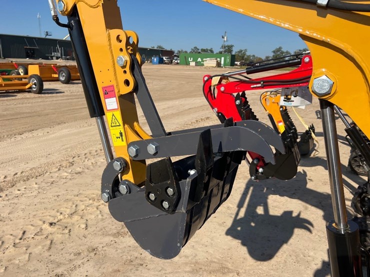 unused-cfg-industrial-mx12rx-excavator-image-10