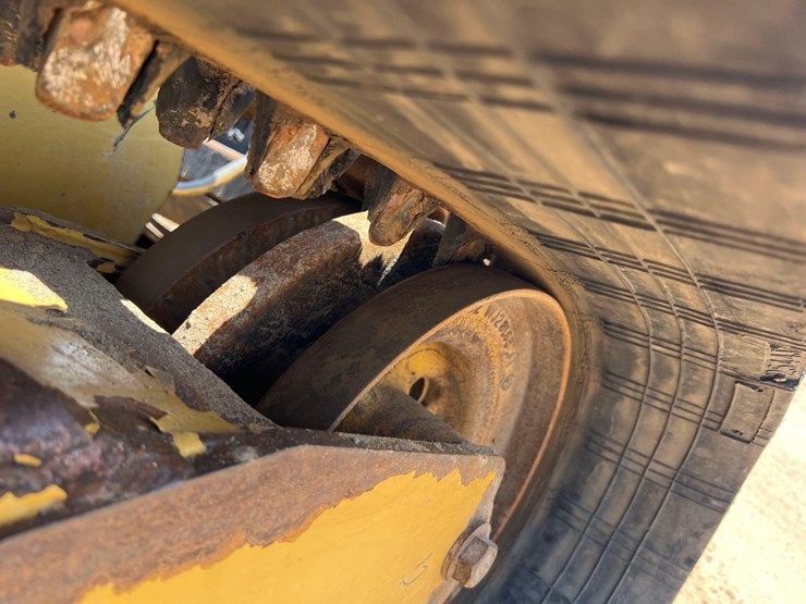 2019-caterpillar-299d2-xhp-image-15