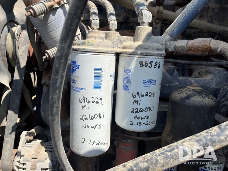 2002-mack-ch613-image-76