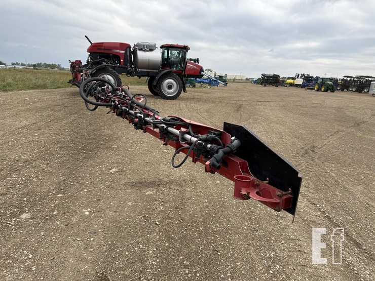 2020-case-ih-patriot-4440-image-31