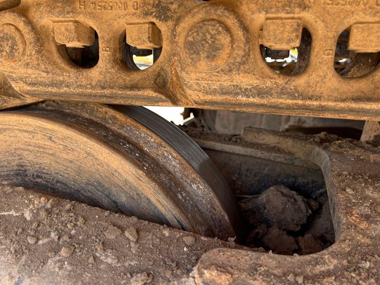 2008-deere-270d-lc-image-16
