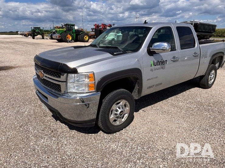 2014-chevrolet-2500hd-image-1