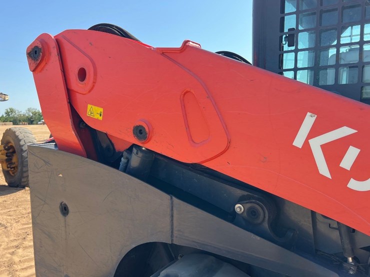kubota-svl97-2-image-24