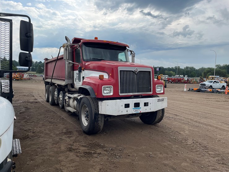 #2149-•-2002-international-5500i-dump-truck-(has-mn-title)-image-6