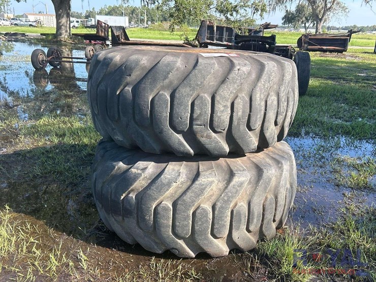 lot-of-2-caterpillar-loader-tires-image-5