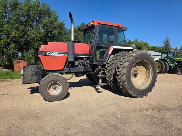 1984-case-ih-2394-image-19