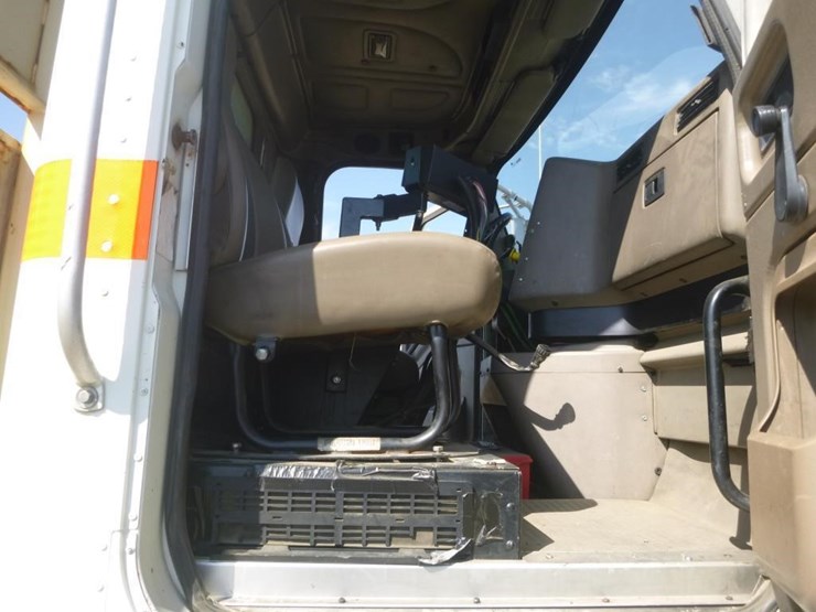 2004-international-5500-image-10