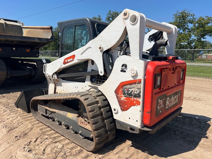2024-bobcat-t770-image-2