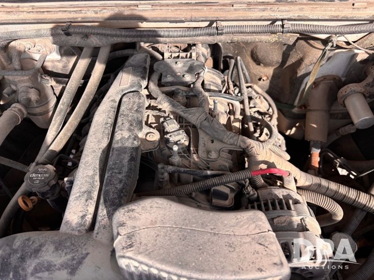 2012-chevrolet-3500-image-46