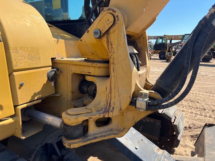 2014-caterpillar-308e2-cr-image-26