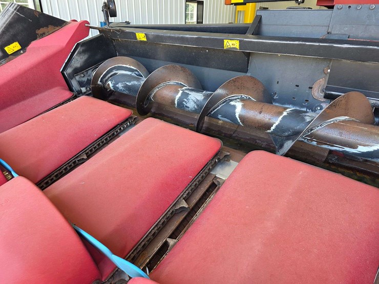 2001-geringhoff-rota-disc-8-row-30”-chopping-corn-head,-red-poly-snouts,-headsite,-flagship-hookup,-image-35