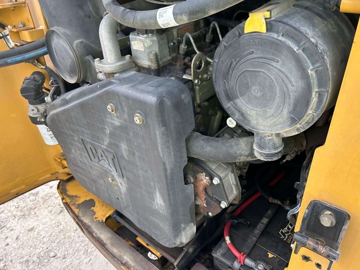 2012-caterpillar-259b-compact-track-loader-skid-steer-image-11