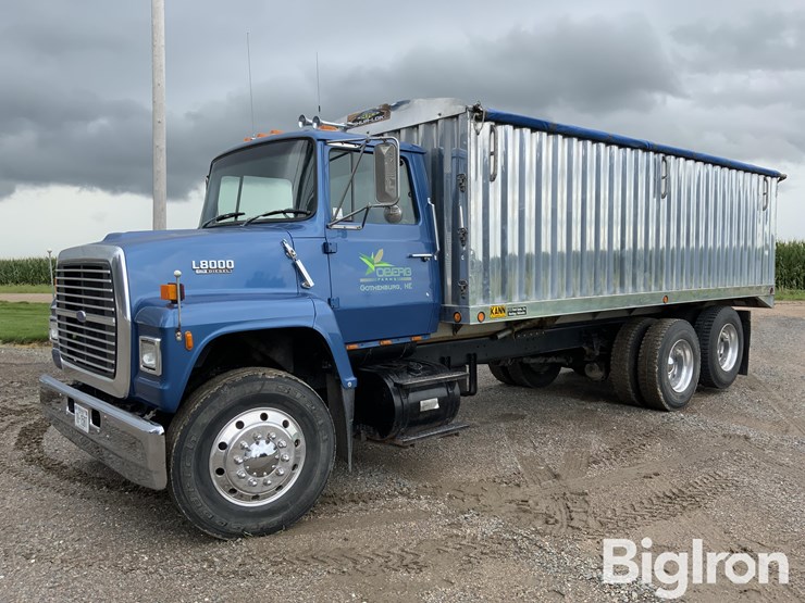 1990-ford-ln8000-image-1