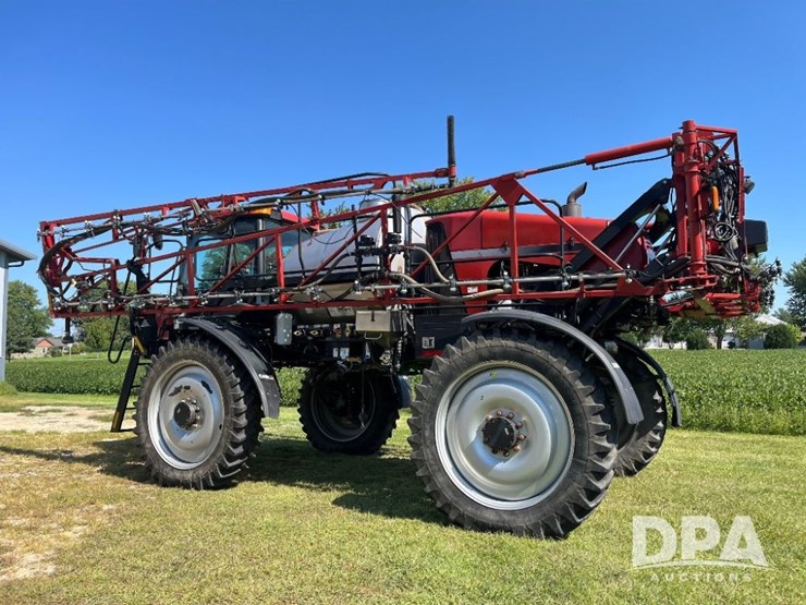 2011-case-ih-patriot-3330-image-17