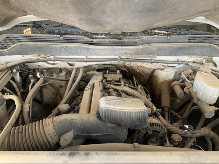2016-chevrolet-silverado-2500hd-image-10