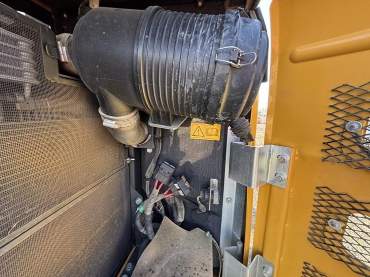 2023-deere-60g-image-48