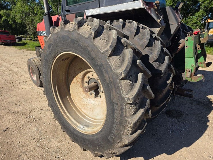 1984-case-ih-2394-image-25