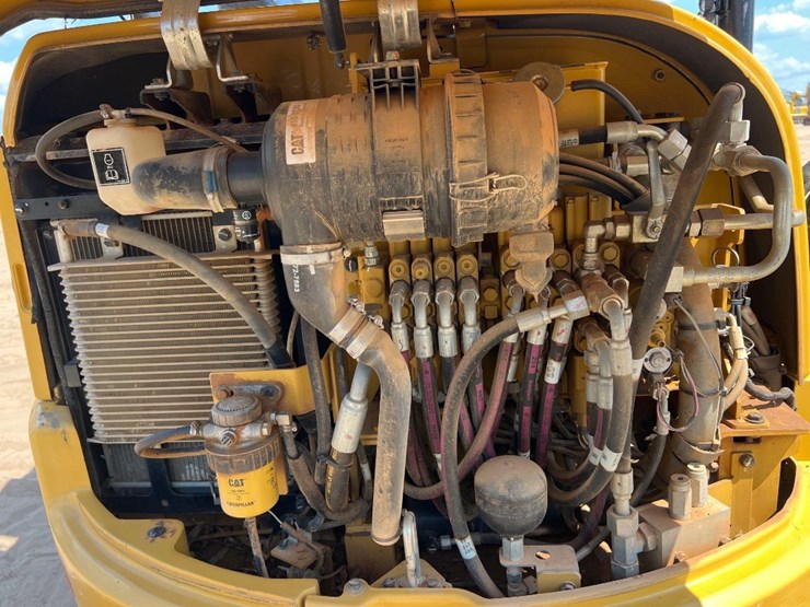 2016-caterpillar-303.5e2-cr-image-21