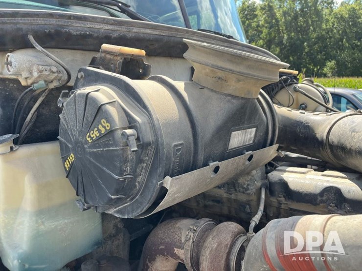 2002-mack-ch613-image-59