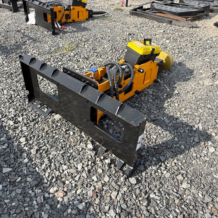 #2000 • #26322 • Unused GIYI Skid Steer Post Driver DZC6802507153
