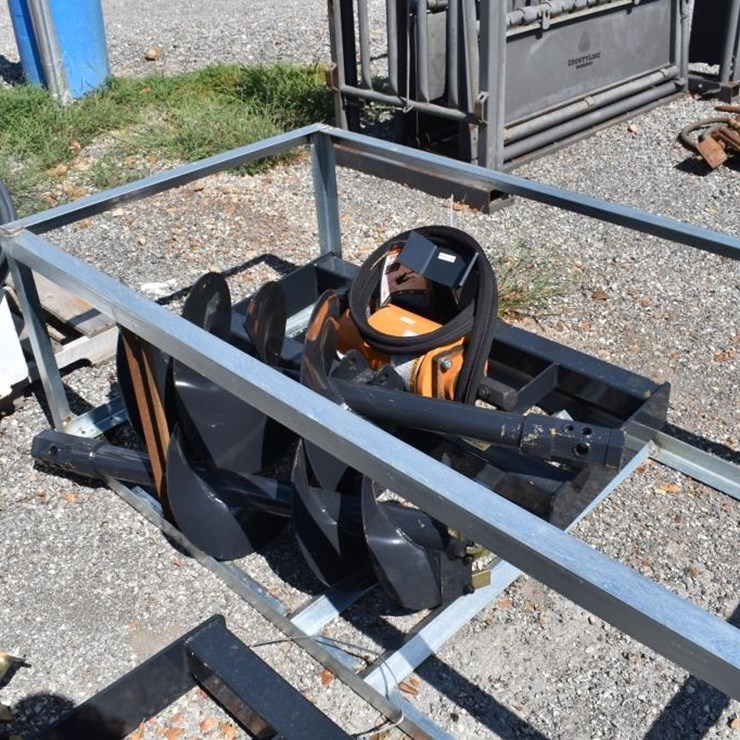 SKID STEER POSTHOLE DIGGER W/ 12" AND 18" AUGER