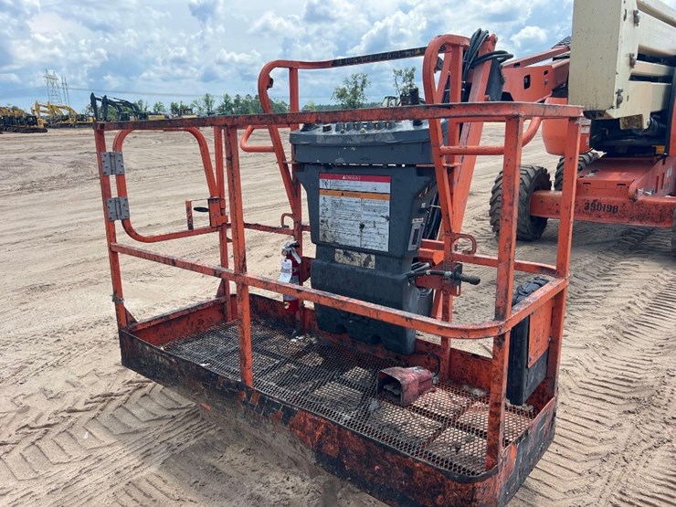 2008-jlg-450aj-image-24