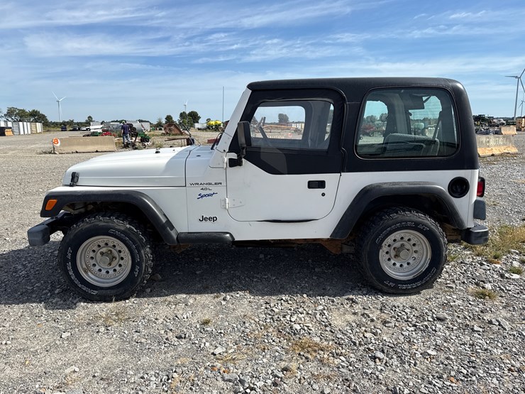 1997-jeep-wrangler-image-4