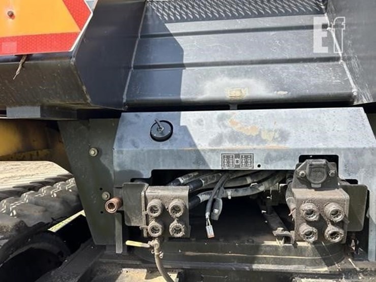 1997-caterpillar-ch85d-image-43