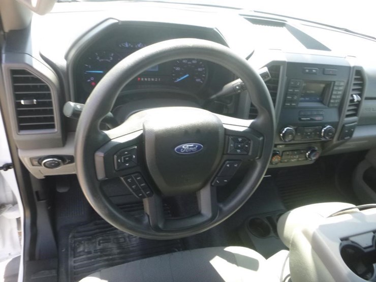2018-ford-f550-image-22