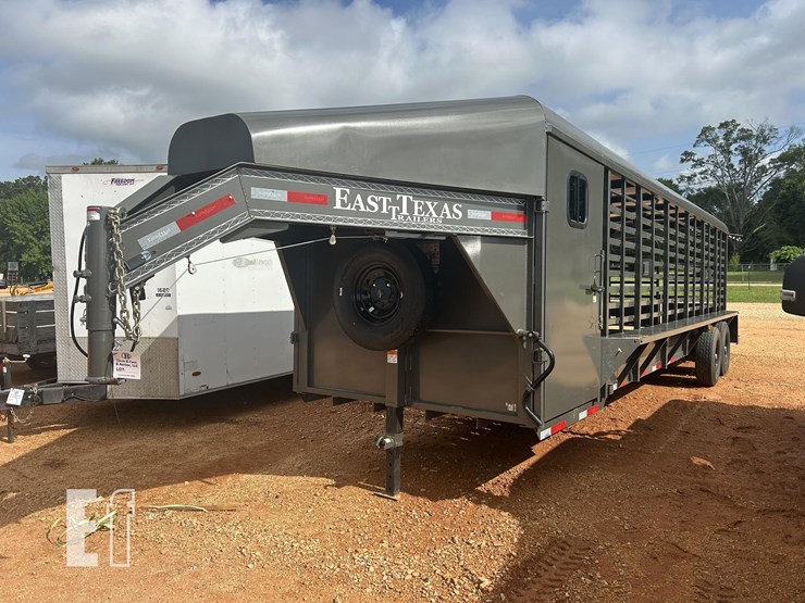 2025-east-texas-trailers-28-ft-image-1
