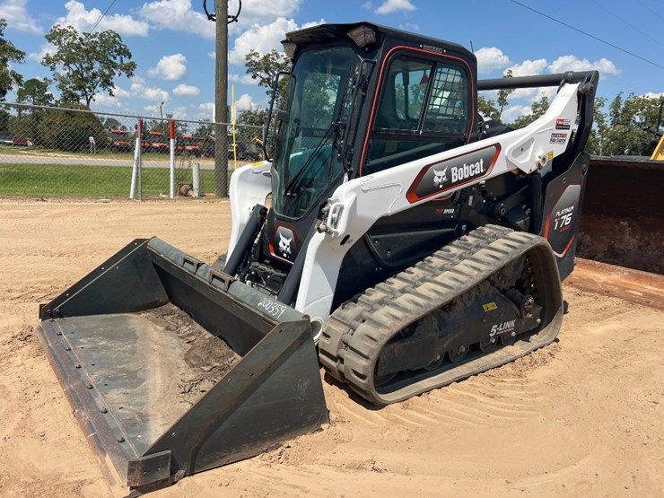 2022-bobcat-t76-image-8