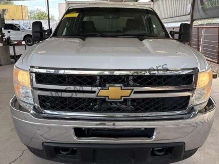2014-chevrolet-silverado-2500hd-image-3