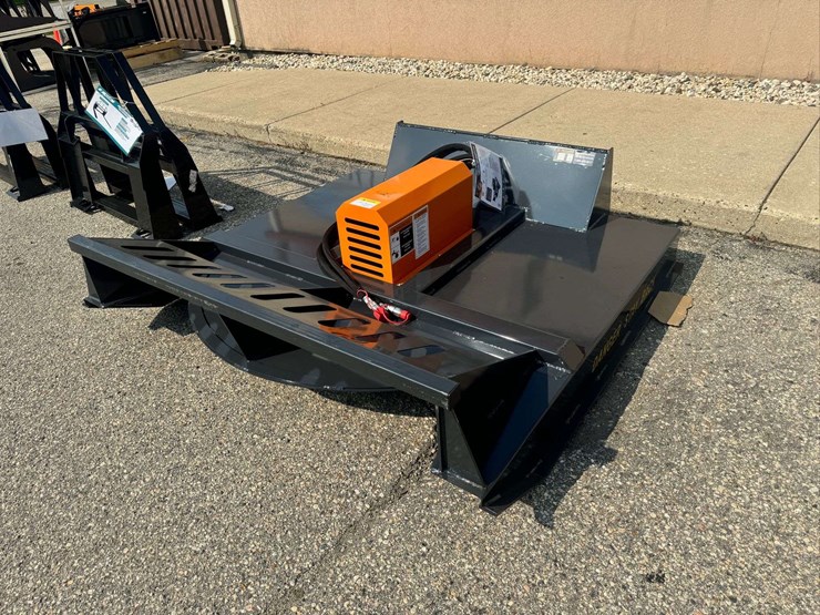 wolverine-bc-13-72w-72-inch-skid-steer-brush-cutter-image-1