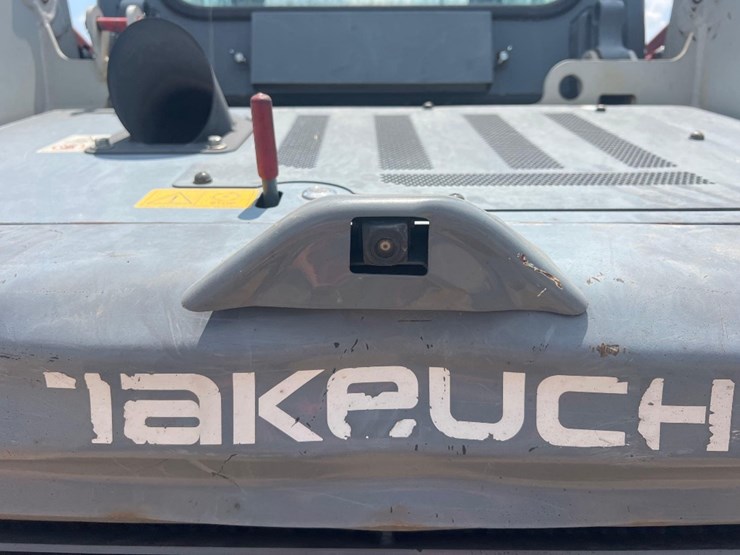2021-takeuchi-tl8r2-image-13