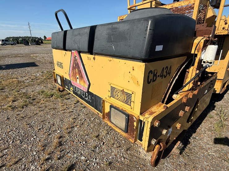 caterpillar-cb-434-image-23